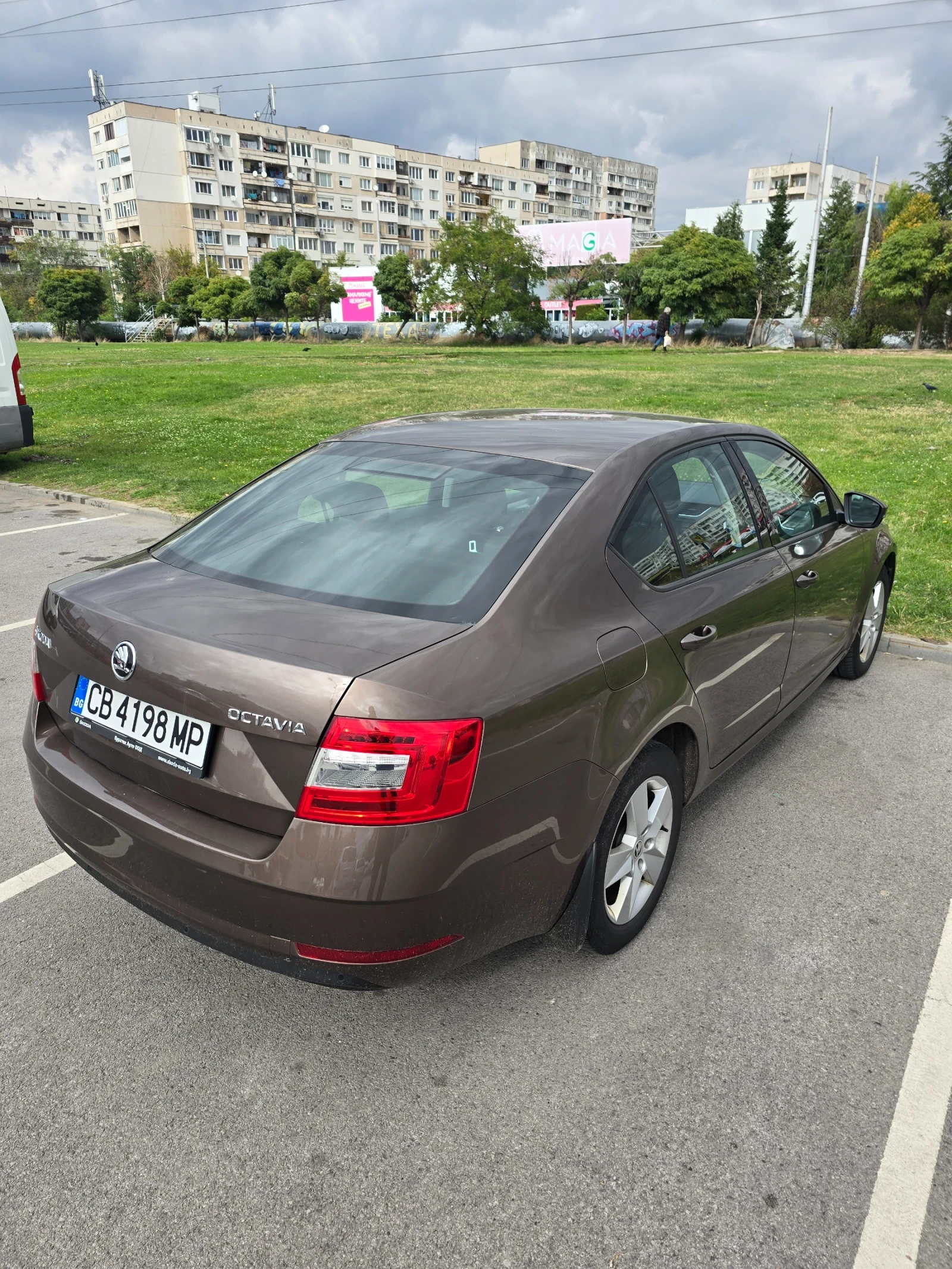 Skoda Octavia 1.6 - изображение 4