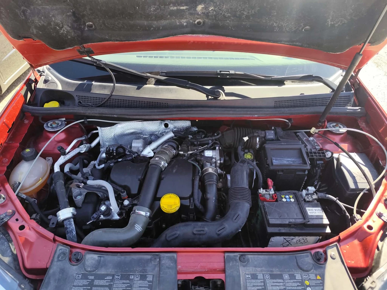 Dacia Sandero 1.5DCI STEPWAY подарък регистрация, снимка 11 - Автомобили и джипове - 53783173