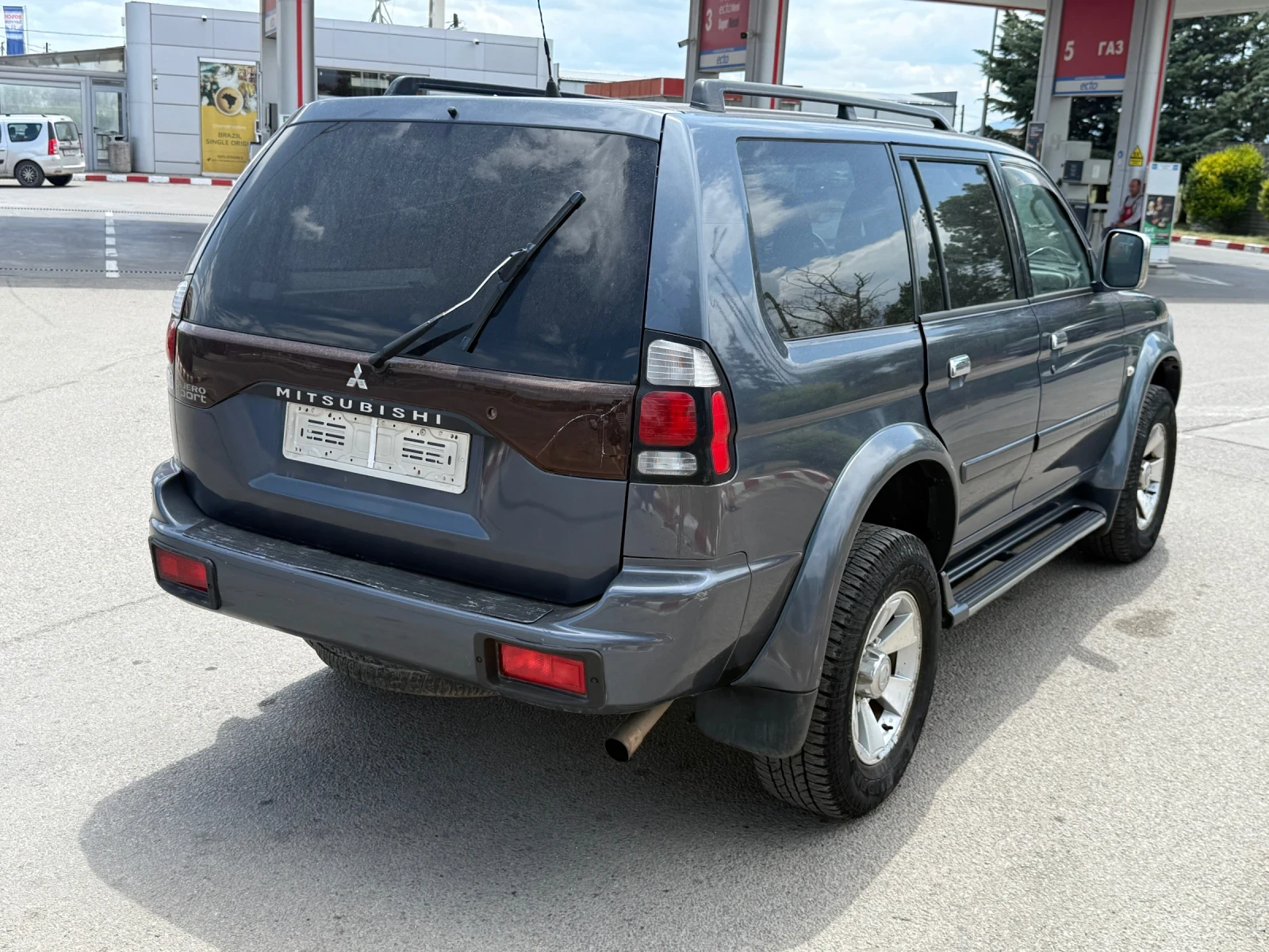 Mitsubishi Pajero sport 2.5TDI  подарък регистрация, снимка 4 - Автомобили и джипове - 53783173