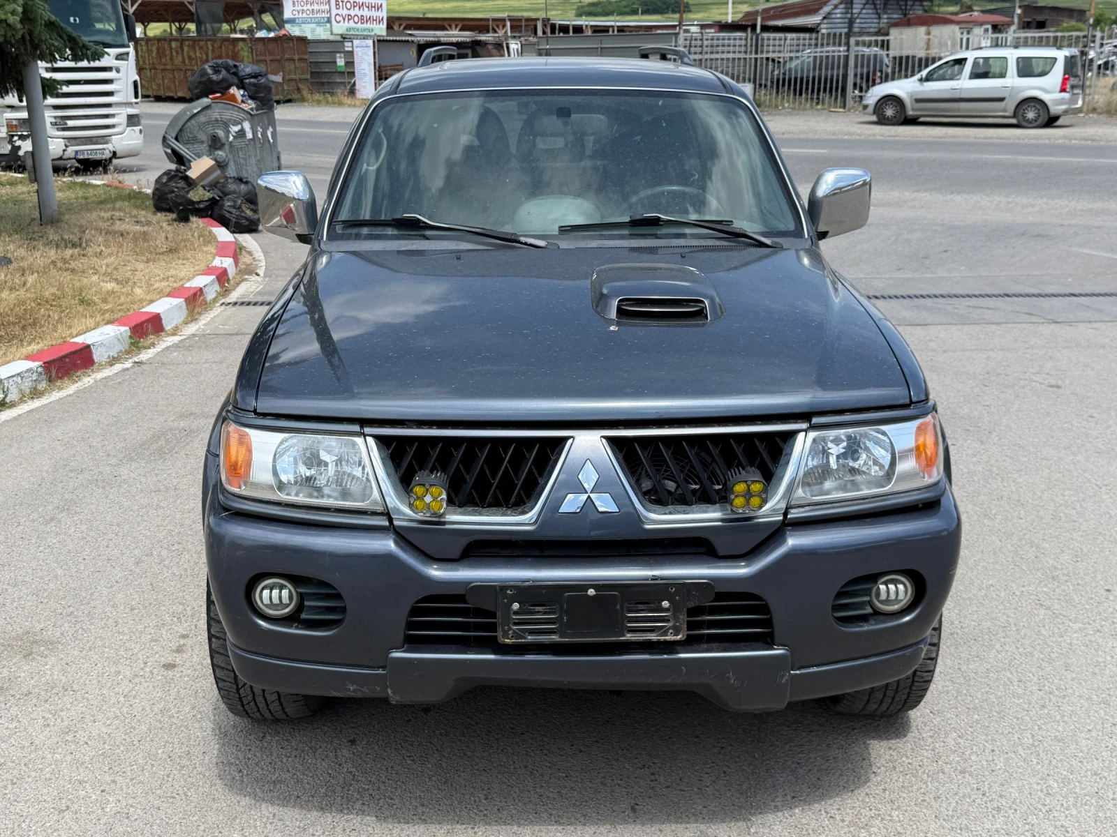 Mitsubishi Pajero sport 2.5TDI  подарък регистрация, снимка 2 - Автомобили и джипове - 53783173