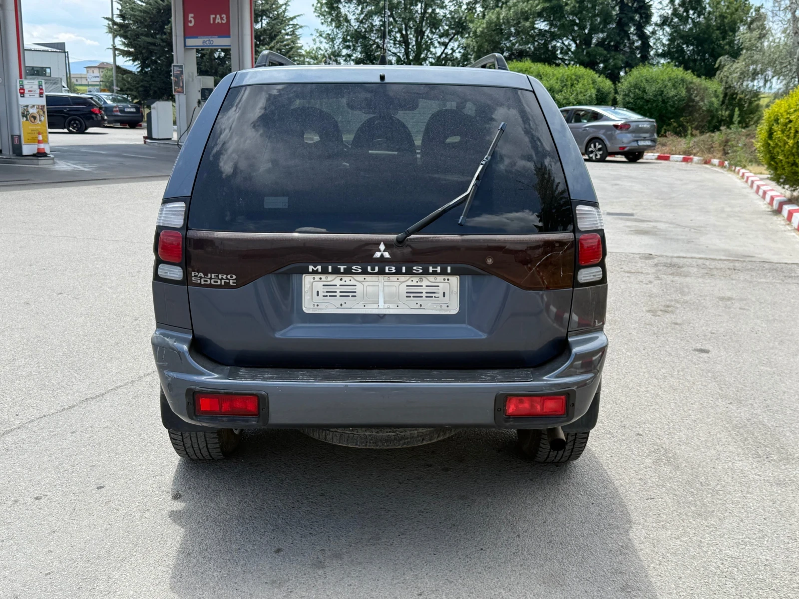 Mitsubishi Pajero sport 2.5TDI  подарък регистрация, снимка 5 - Автомобили и джипове - 53783173