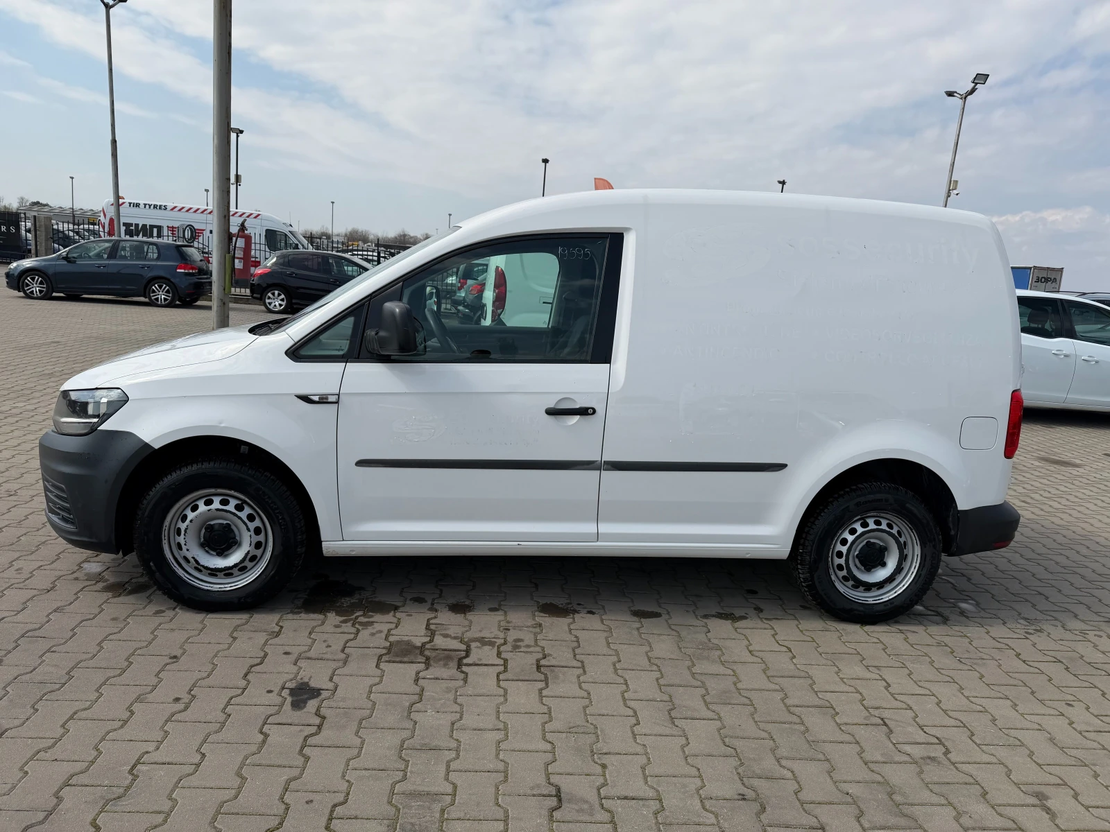 VW Caddy 1.4METAN EURO 6, снимка 11 - Автомобили и джипове - 53865310