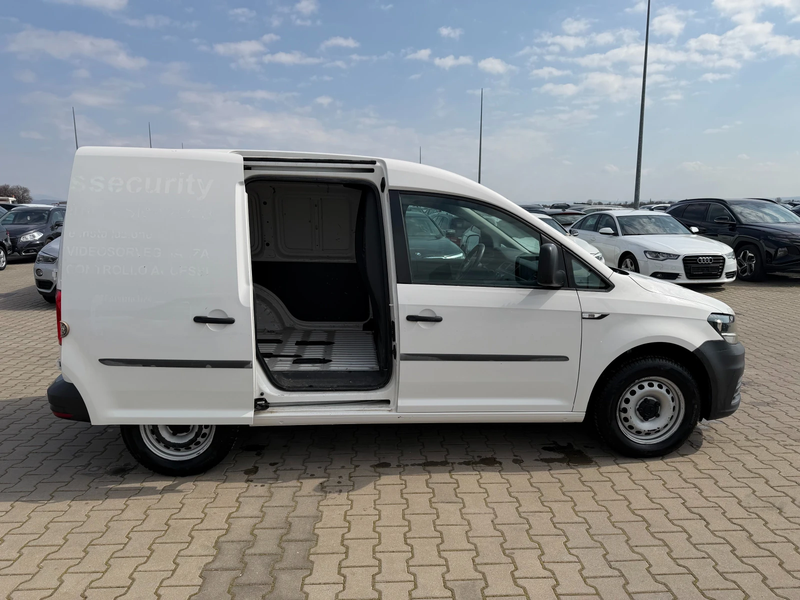 VW Caddy 1.4METAN EURO 6, снимка 6 - Автомобили и джипове - 53865310
