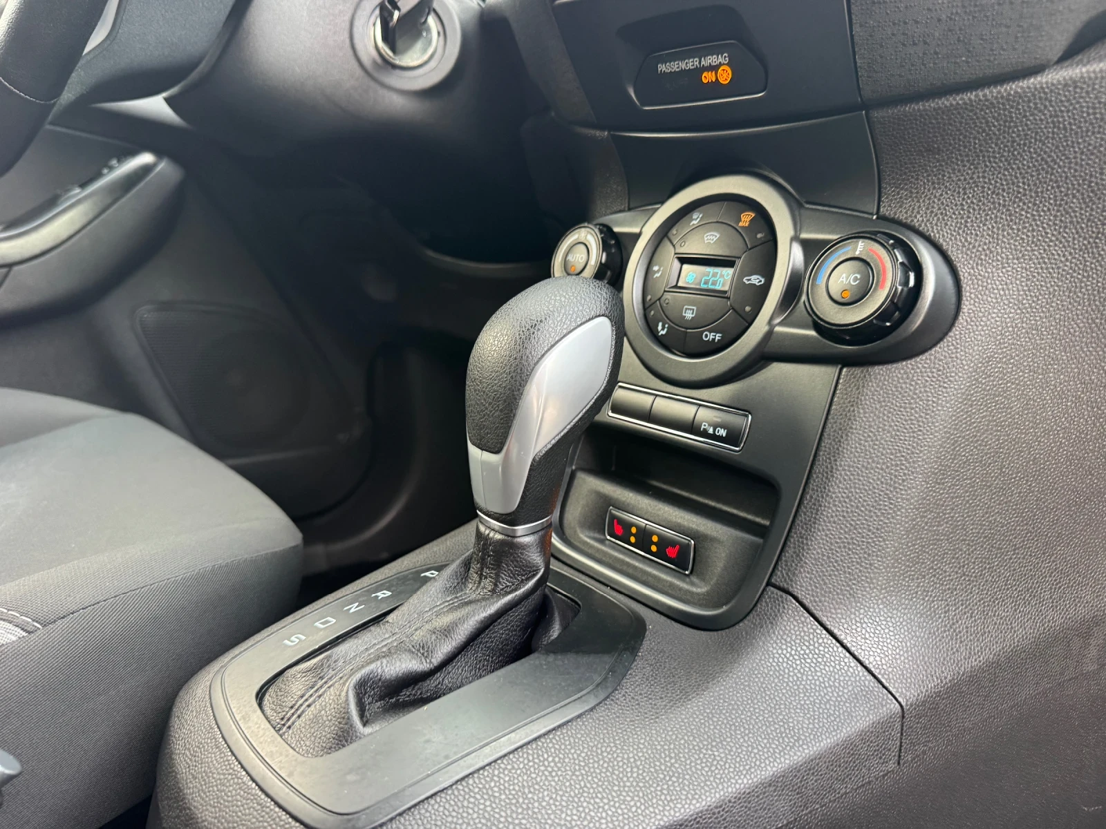 Ford Fiesta EDITION AVTOMAT EURO-5B, снимка 17 - Автомобили и джипове - 54092410