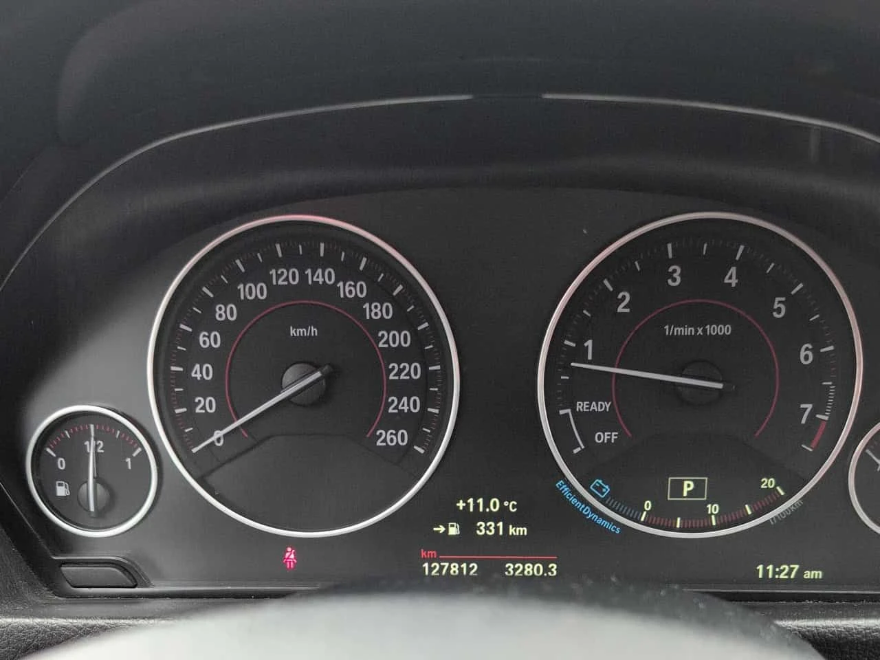 BMW 320 i xDrive/ПОДГРЕВИ/ШИБИДАХ, снимка 8 - Автомобили и джипове - 54236835