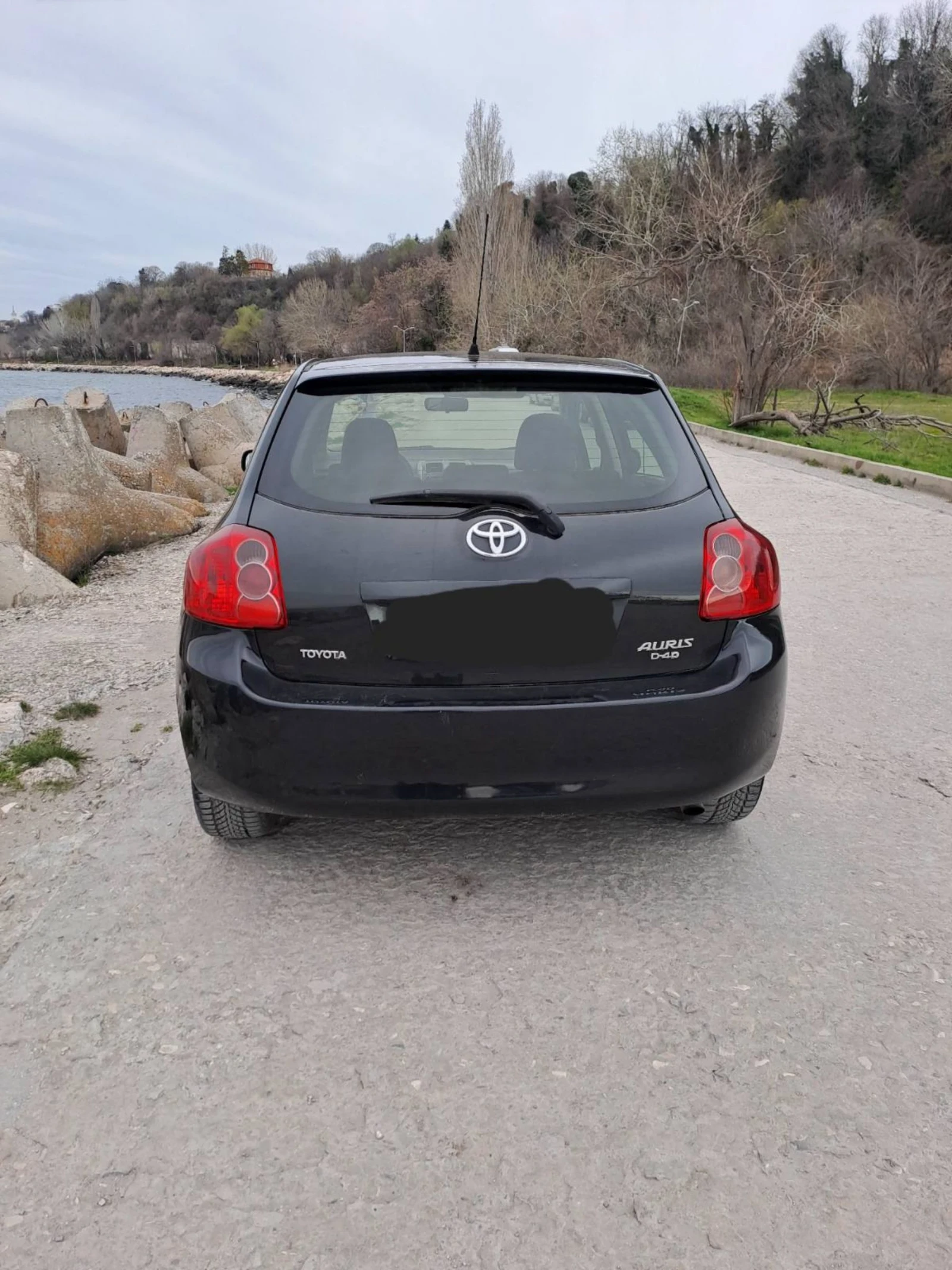 Toyota Auris, снимка 2 - Автомобили и джипове - 54403950