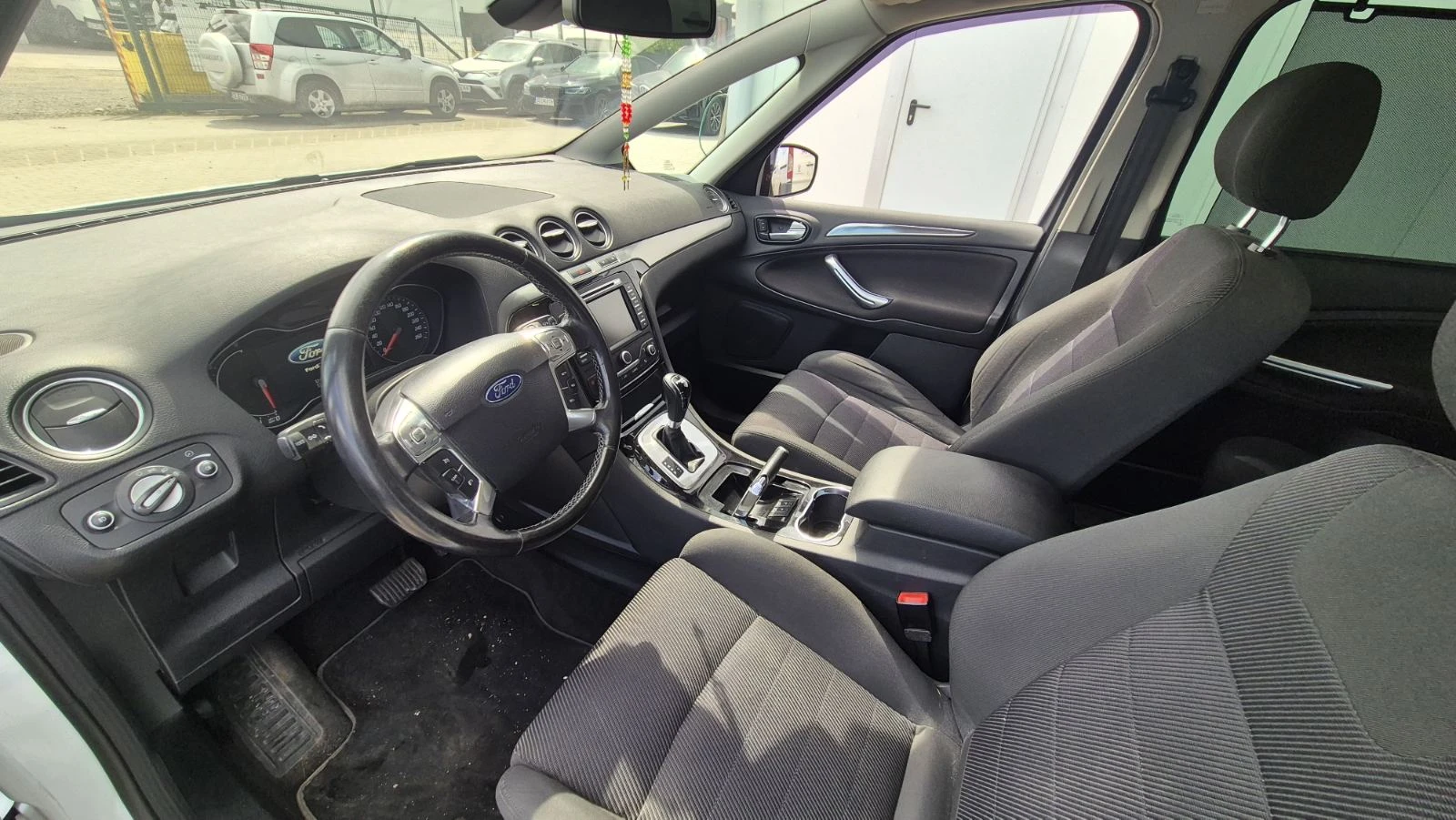 Ford S-Max 2.0 Turbo, снимка 11 - Автомобили и джипове - 54509486