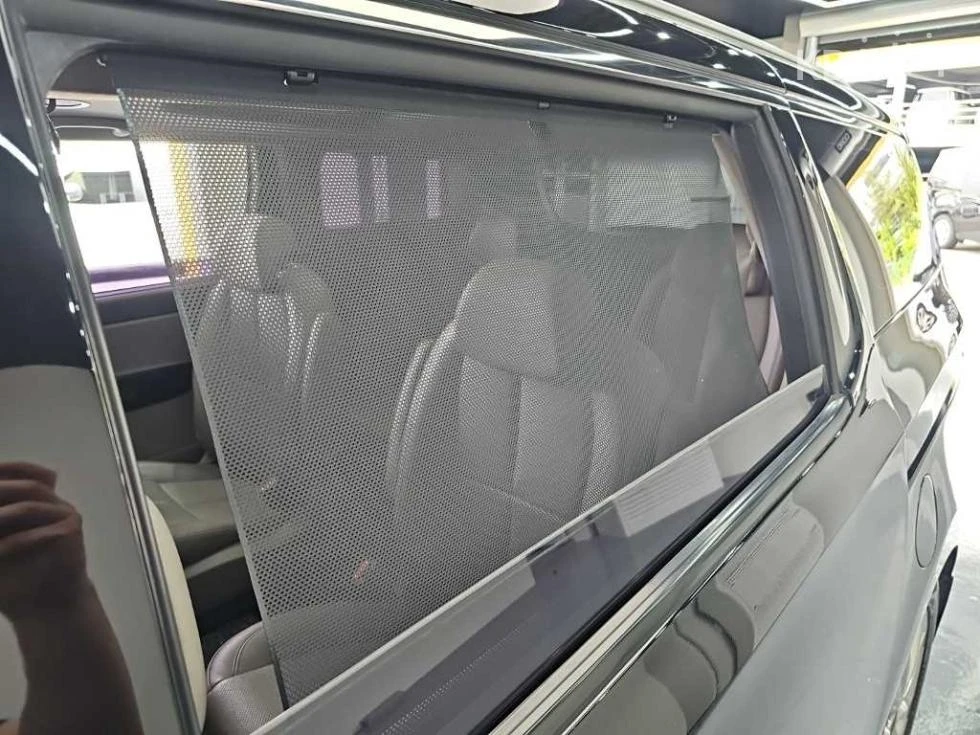 Kia Carnival, снимка 16 - Автомобили и джипове - 54610541
