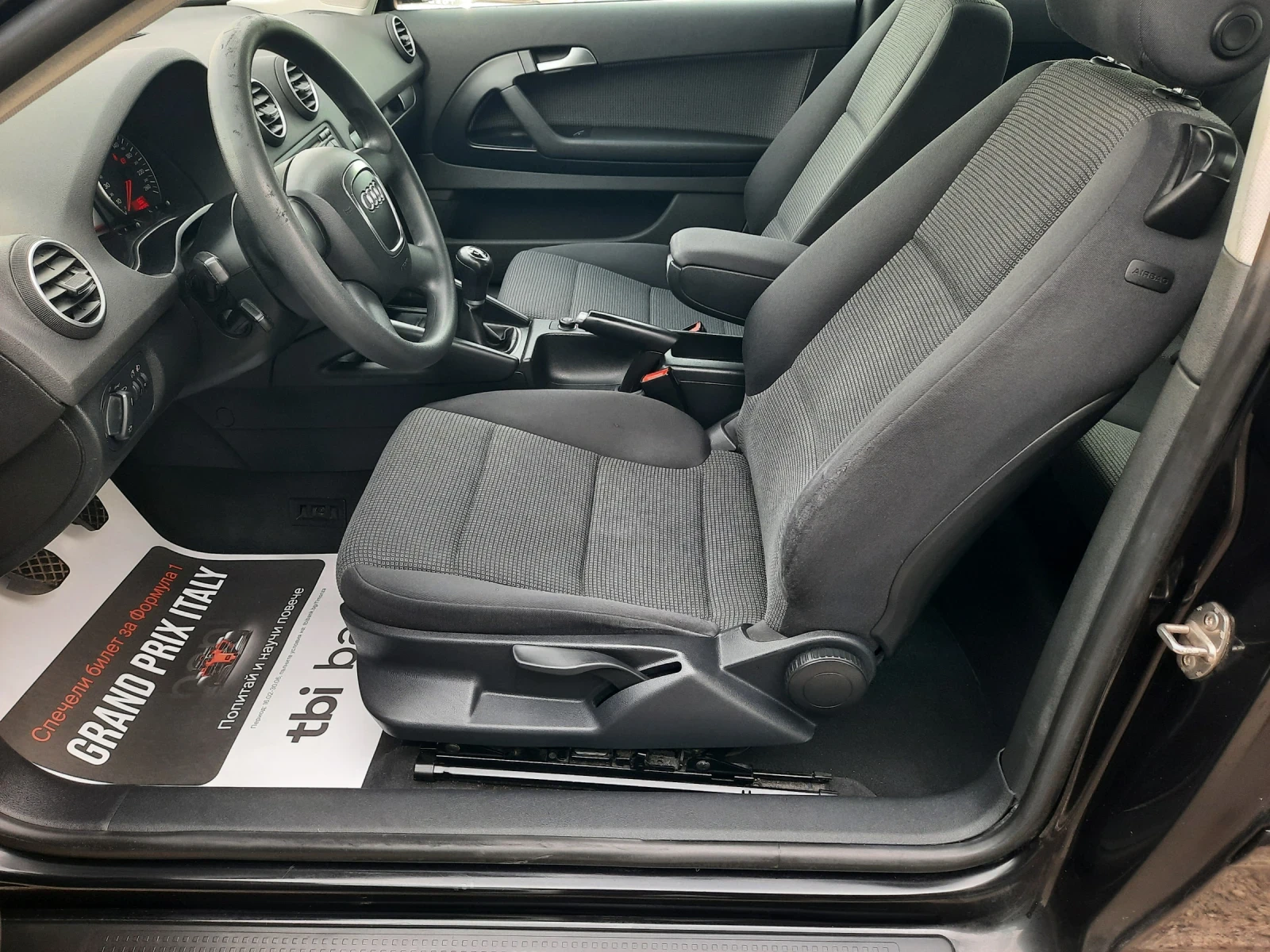 Audi A3 2009та 1.9TDI  НОВА, снимка 6 - Автомобили и джипове - 54768262