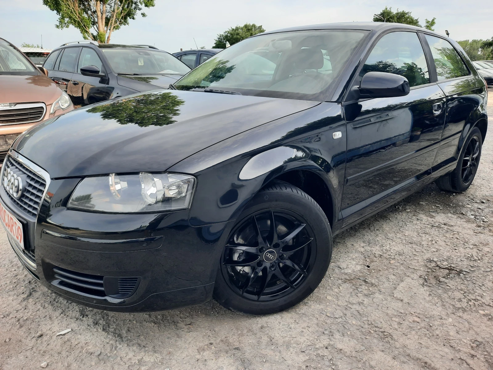 Audi A3 2009та 1.9TDI  НОВА, снимка 4 - Автомобили и джипове - 54768262