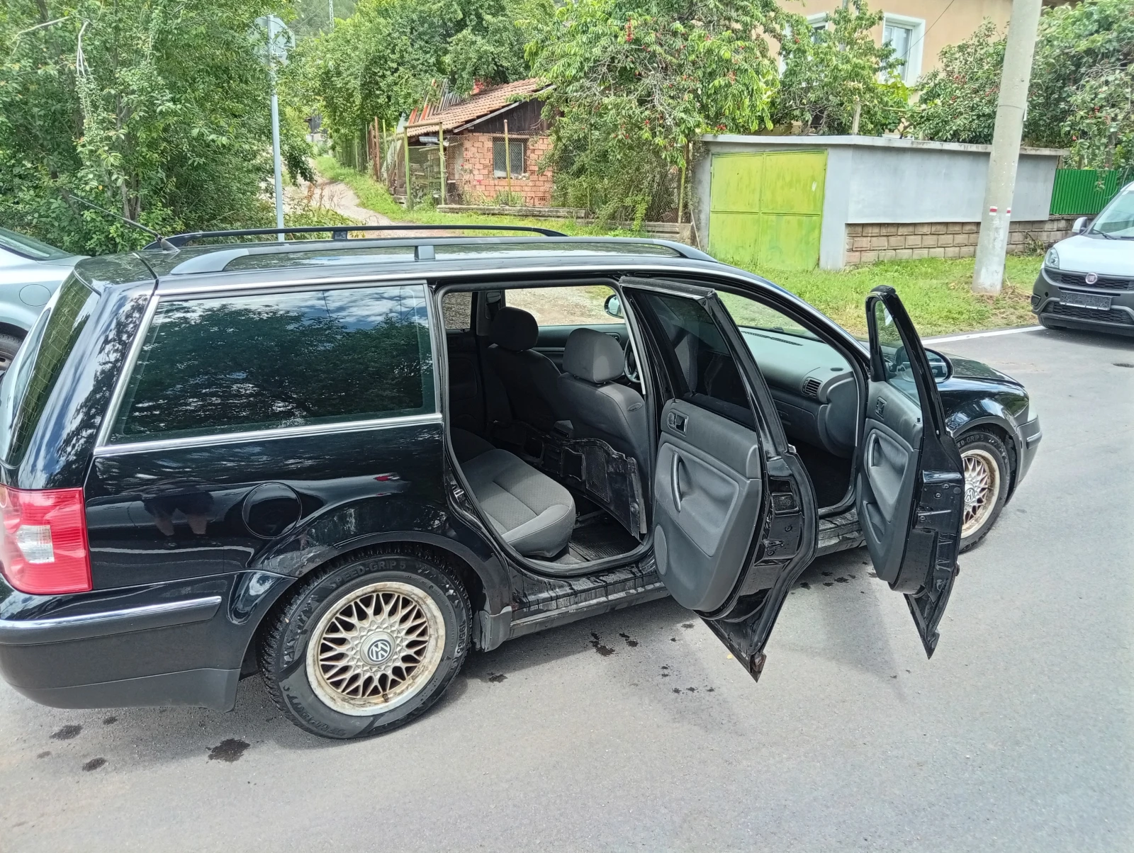 VW Passat 1.9TDI * КЛИМАТРОНИК * , снимка 11 - Автомобили и джипове - 54897090