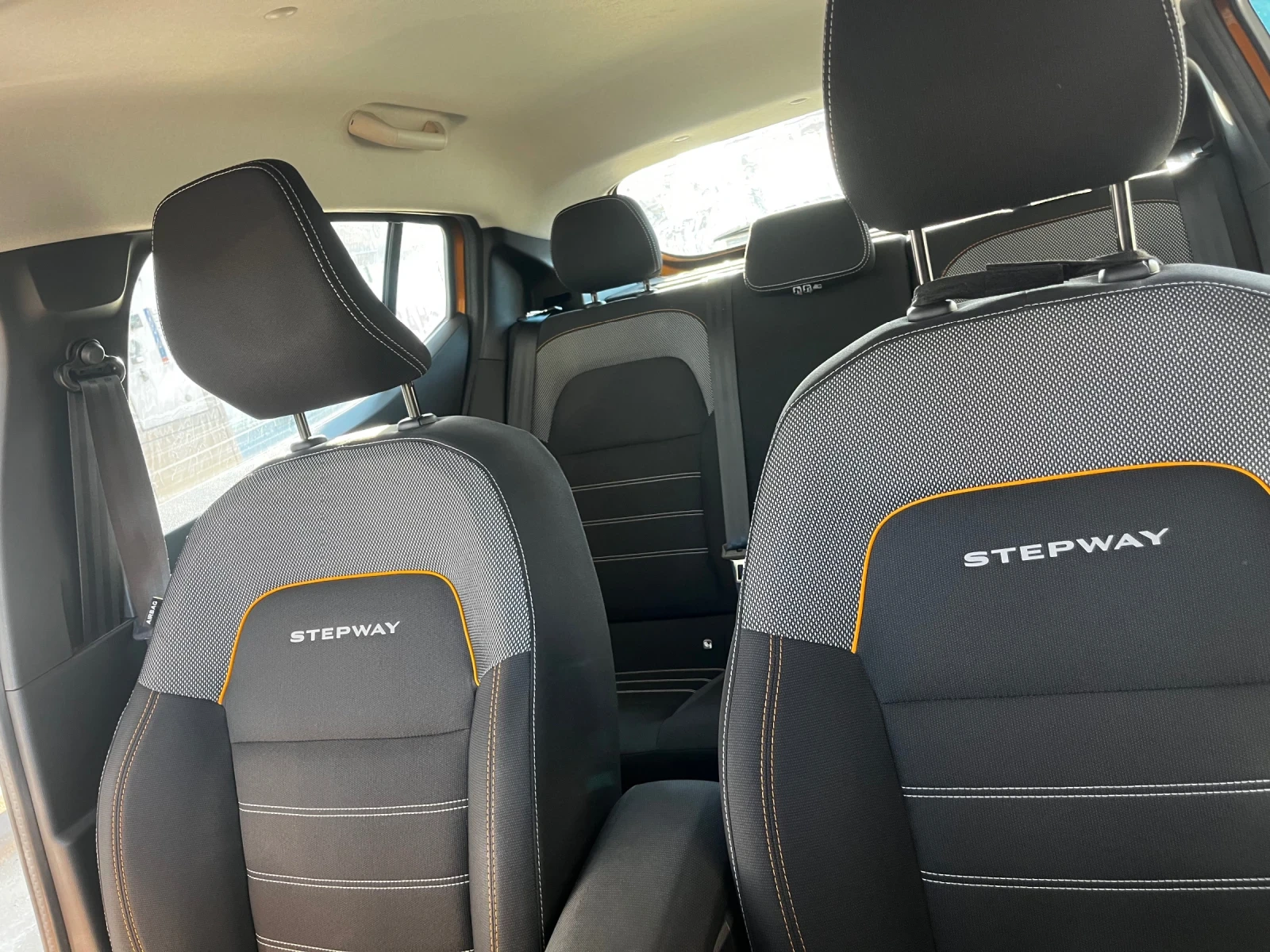 Dacia Sandero Stepway, снимка 13 - Автомобили и джипове - 55143868