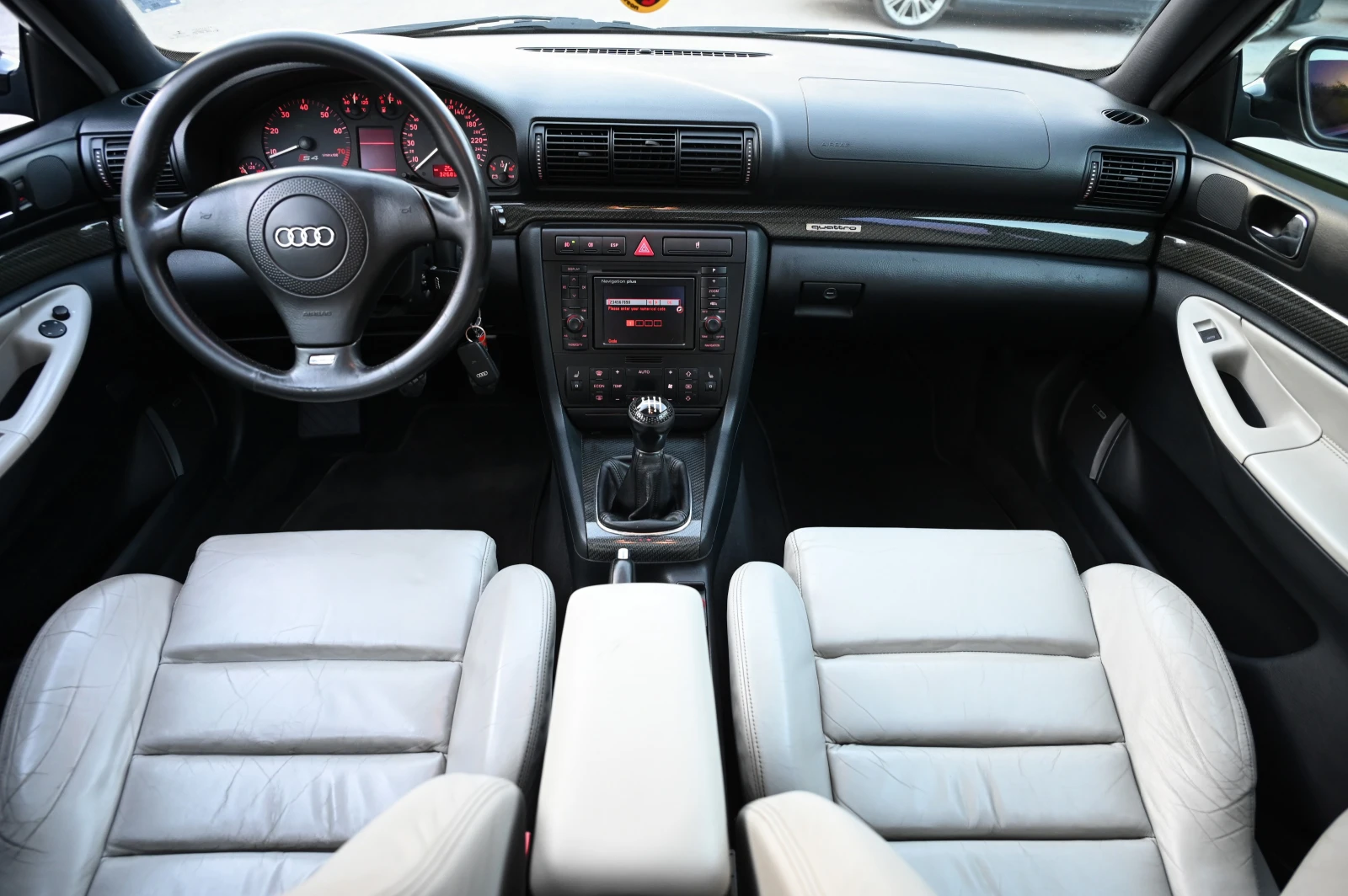 Audi S4 2.7 Bi-Turbo / Quattro / 120 евро месечно !!!, снимка 10 - Автомобили и джипове - 55728174
