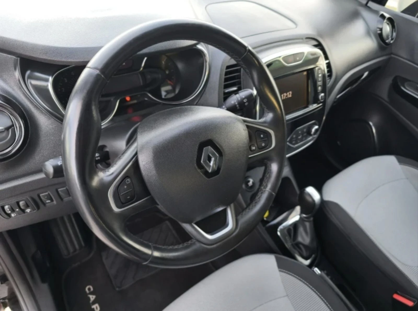 Renault Captur Фейслифт 1 .5 dCi, снимка 7 - Автомобили и джипове - 56730955