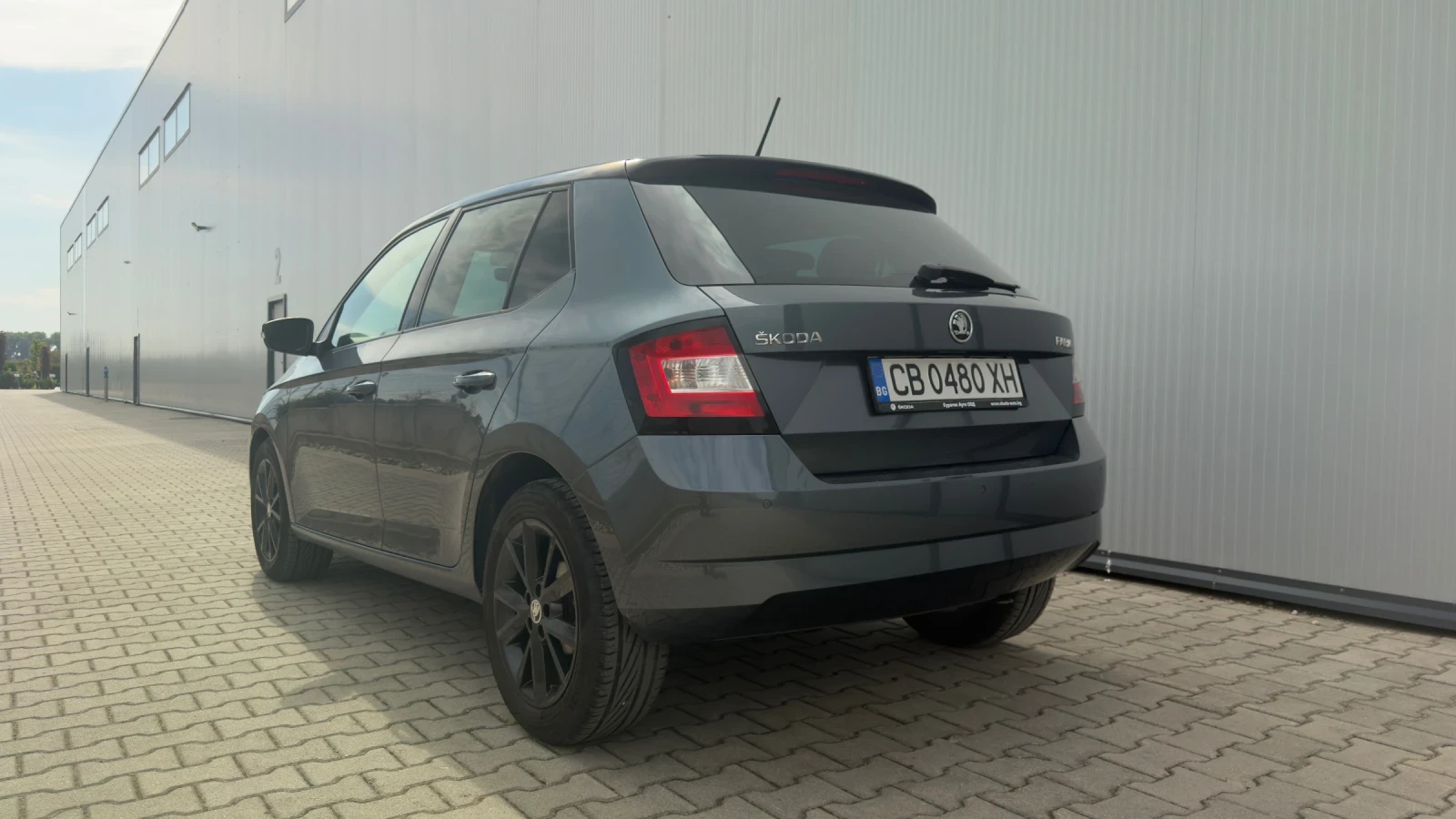 Skoda Fabia 1.2TSI 4 цилиндъра, снимка 6 - Автомобили и джипове - 56138940