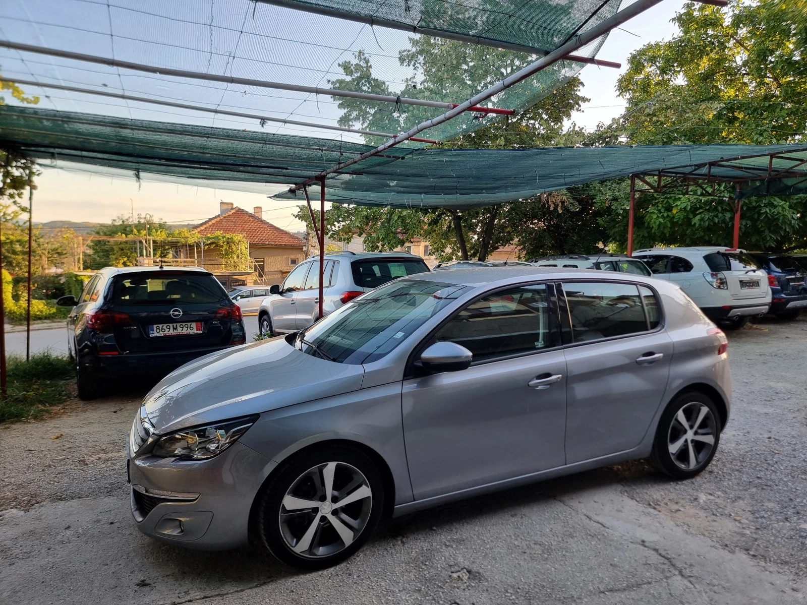 Peugeot 308 1.6 HDI* NAVI* , снимка 2 - Автомобили и джипове - 56160783
