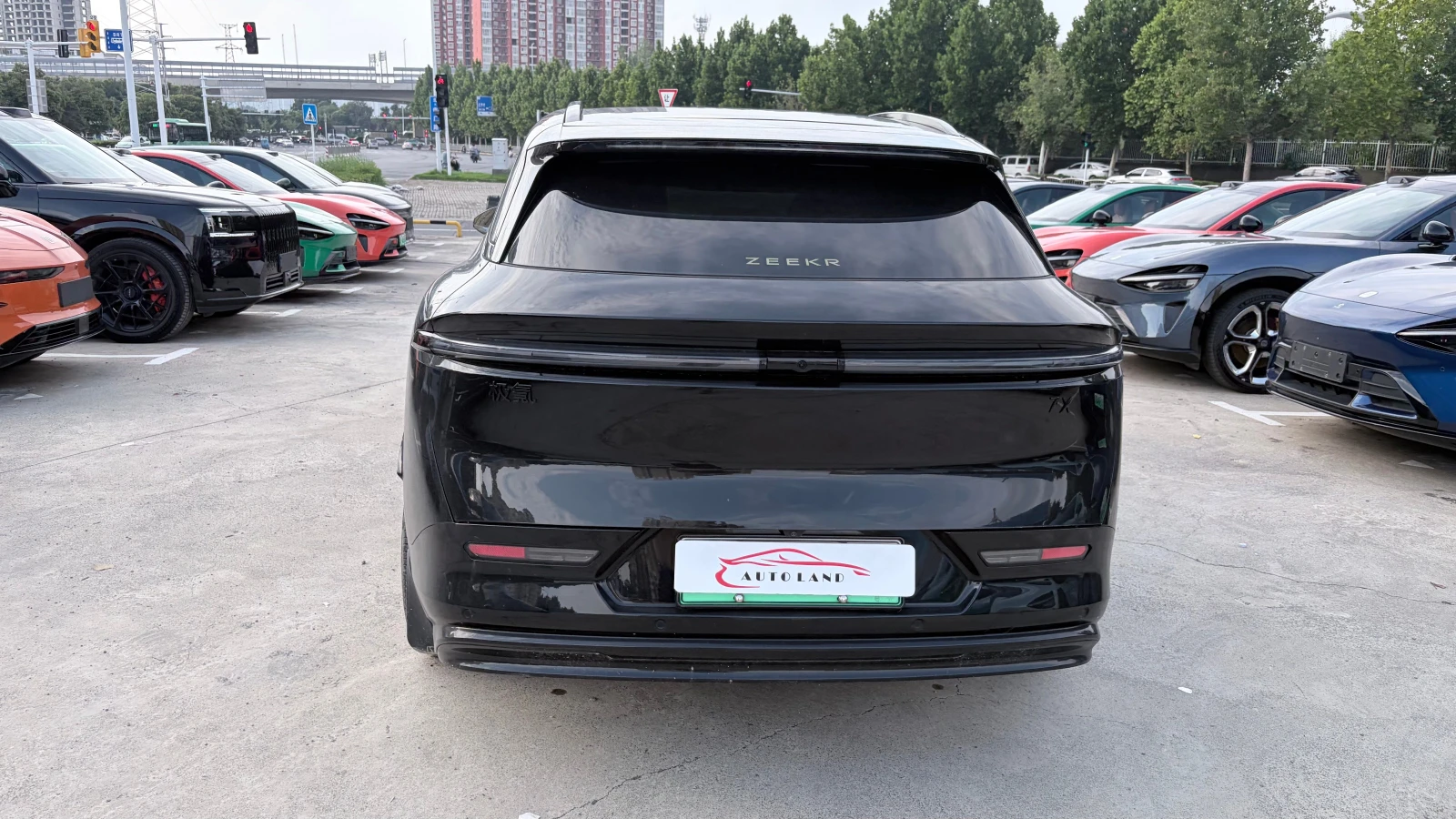 Zeekr 7X PERFORMANCE AWD | 646 �.�. | 100 kWh | FULL | Mobile.bg � ����������� 9