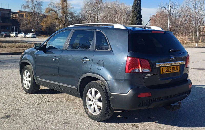 Kia Sorento 2.2CRDI 4X4 7м., снимка 4 - Автомобили и джипове - 48551776