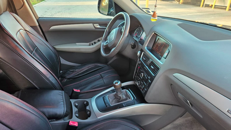 Audi Q5, снимка 7 - Автомобили и джипове - 52257562