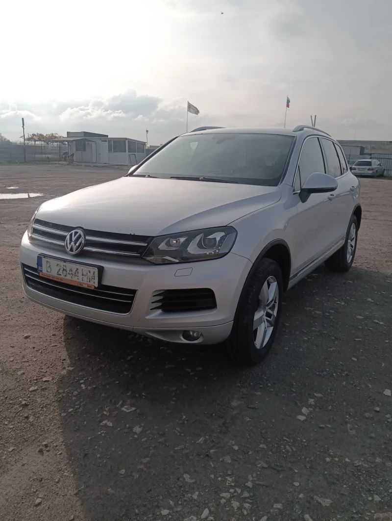 VW Touareg, снимка 8 - Автомобили и джипове - 52656519