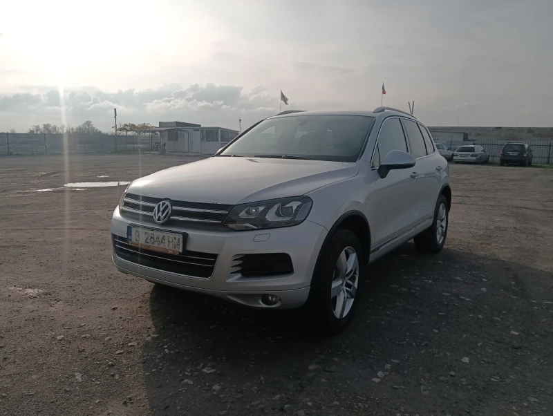 VW Touareg, снимка 3 - Автомобили и джипове - 52656519