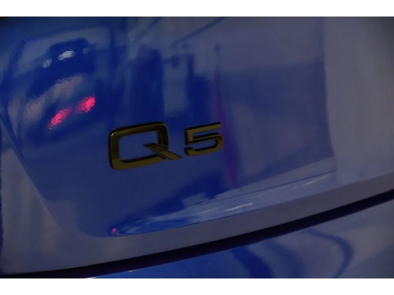 Audi Q5 * Technik / Black optics / Adaptatif / Heads up / , снимка 8 - Автомобили и джипове - 52842834