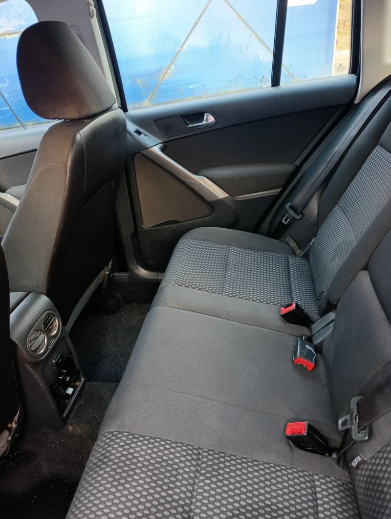 VW Tiguan, снимка 5 - Автомобили и джипове - 52886166