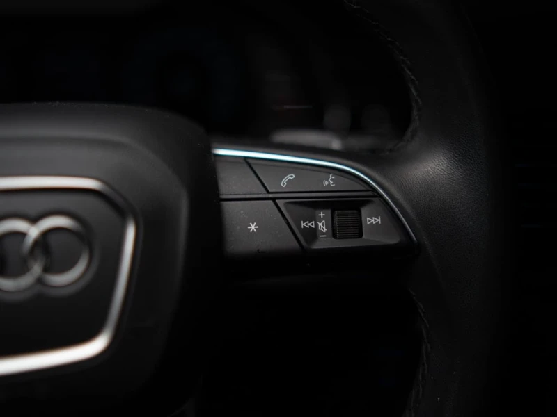 Audi Q7 * S LINE | PROGRESSIV | 55 | BLACK OPTICS | 21 IN , снимка 10 - Автомобили и джипове - 53044705