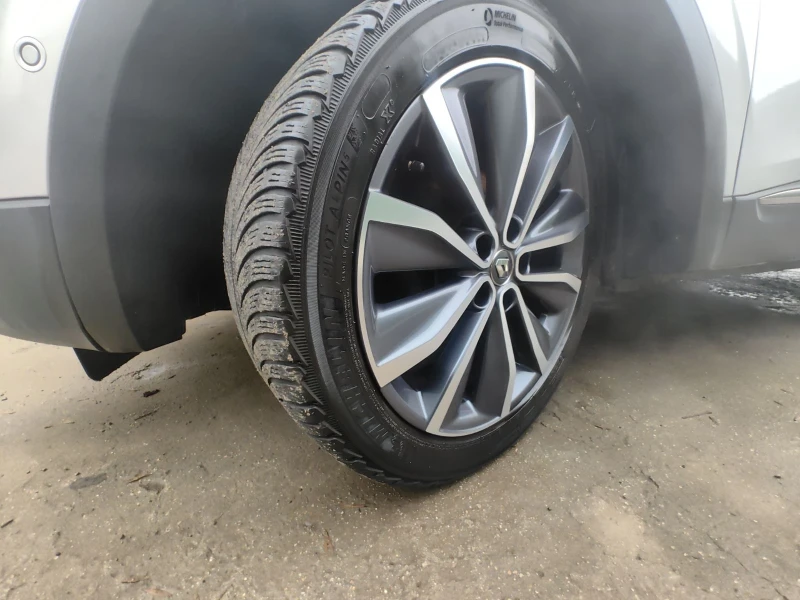 Renault Kadjar 1.3Tce-140к.с Intens. Доказуеми 150 хил. км. , снимка 17 - Автомобили и джипове - 53218480