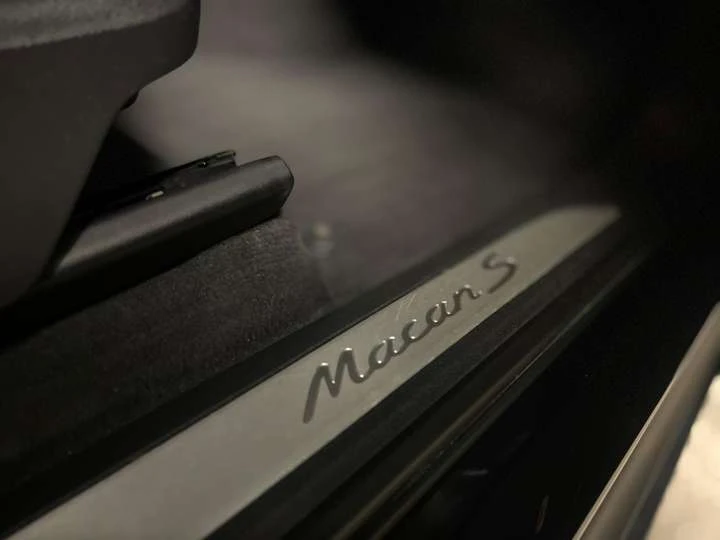 Porsche Macan S/CLEAN CARFAX/PANO ROOF, снимка 11 - Автомобили и джипове - 53497906