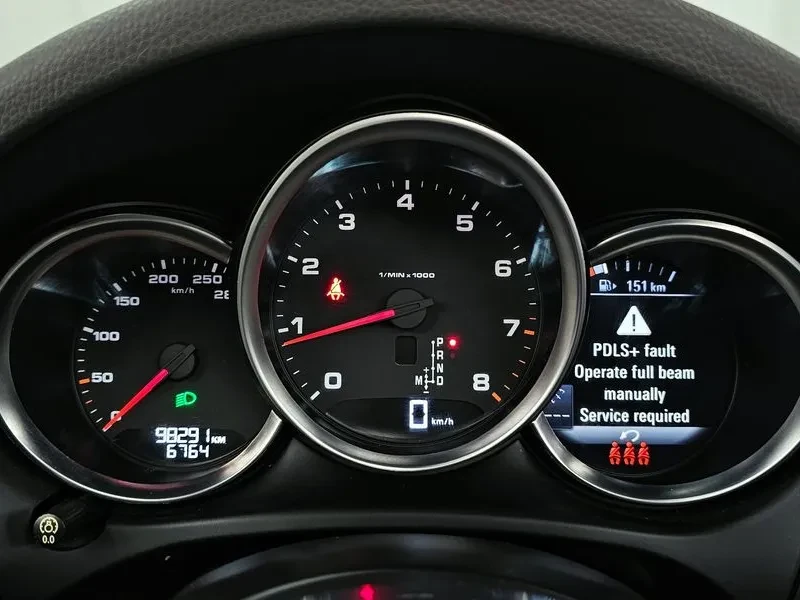 Porsche Macan 2.0 95B, снимка 8 - Автомобили и джипове - 55000929