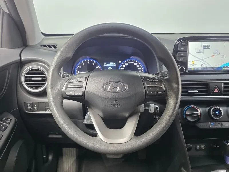 Hyundai Kona 1.6 - САМО 30% АВАНС, снимка 13 - Автомобили и джипове - 56305034