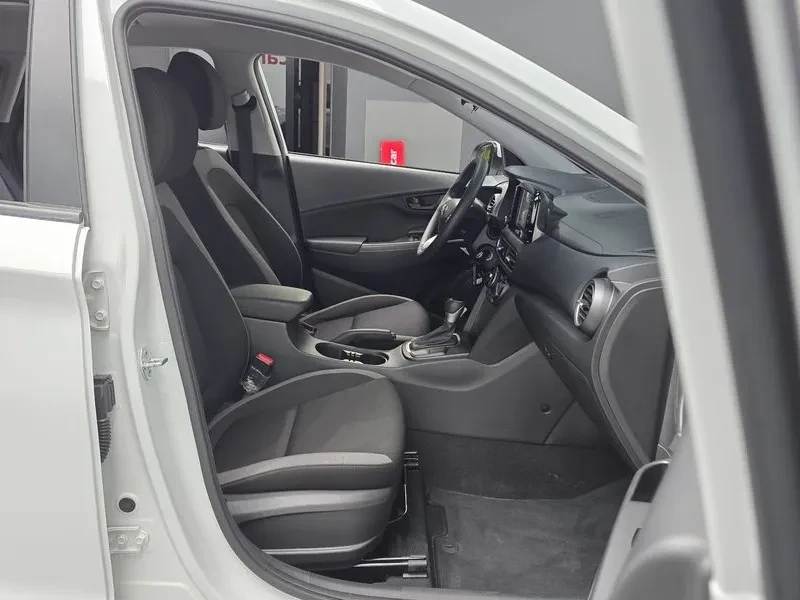 Hyundai Kona 1.6 - САМО 30% АВАНС, снимка 11 - Автомобили и джипове - 56305034