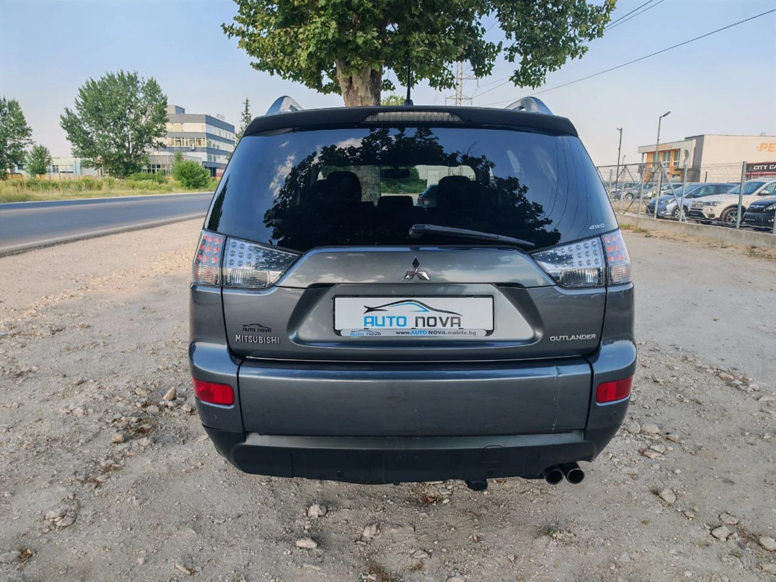 Mitsubishi Outlander 2.0 ДИЗЕЛ 140 К.С !4Х4!7МЕСТА! КАТО НОВА!КАПАРИРАН - изображение 6