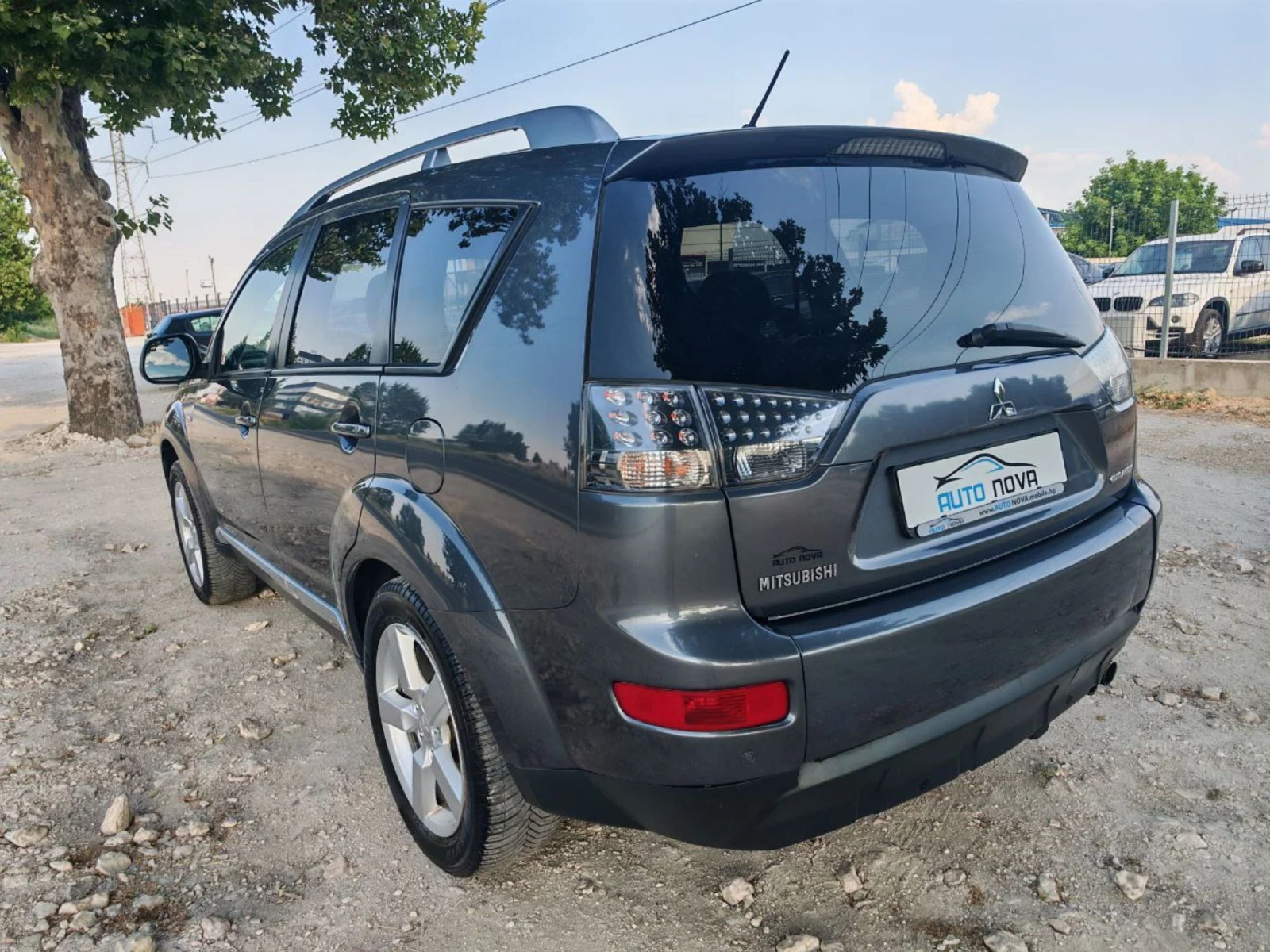 Mitsubishi Outlander 2.0 ДИЗЕЛ 140 К.С !4Х4!7МЕСТА! КАТО НОВА!КАПАРИРАН - изображение 7
