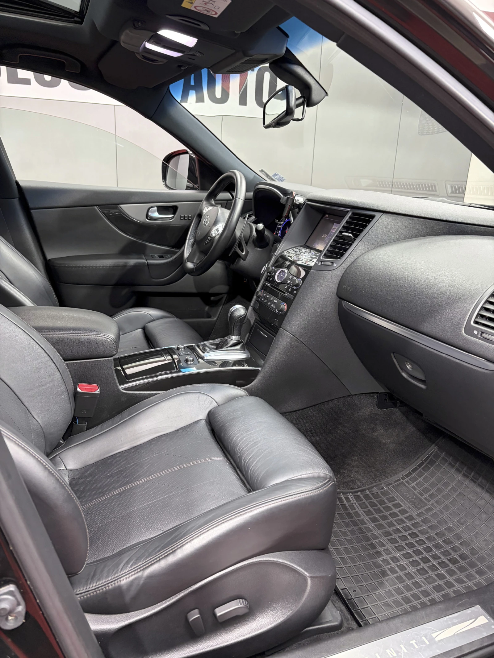 Infiniti QX70 S AWD EXCLUSIVE | Mobile.bg   9