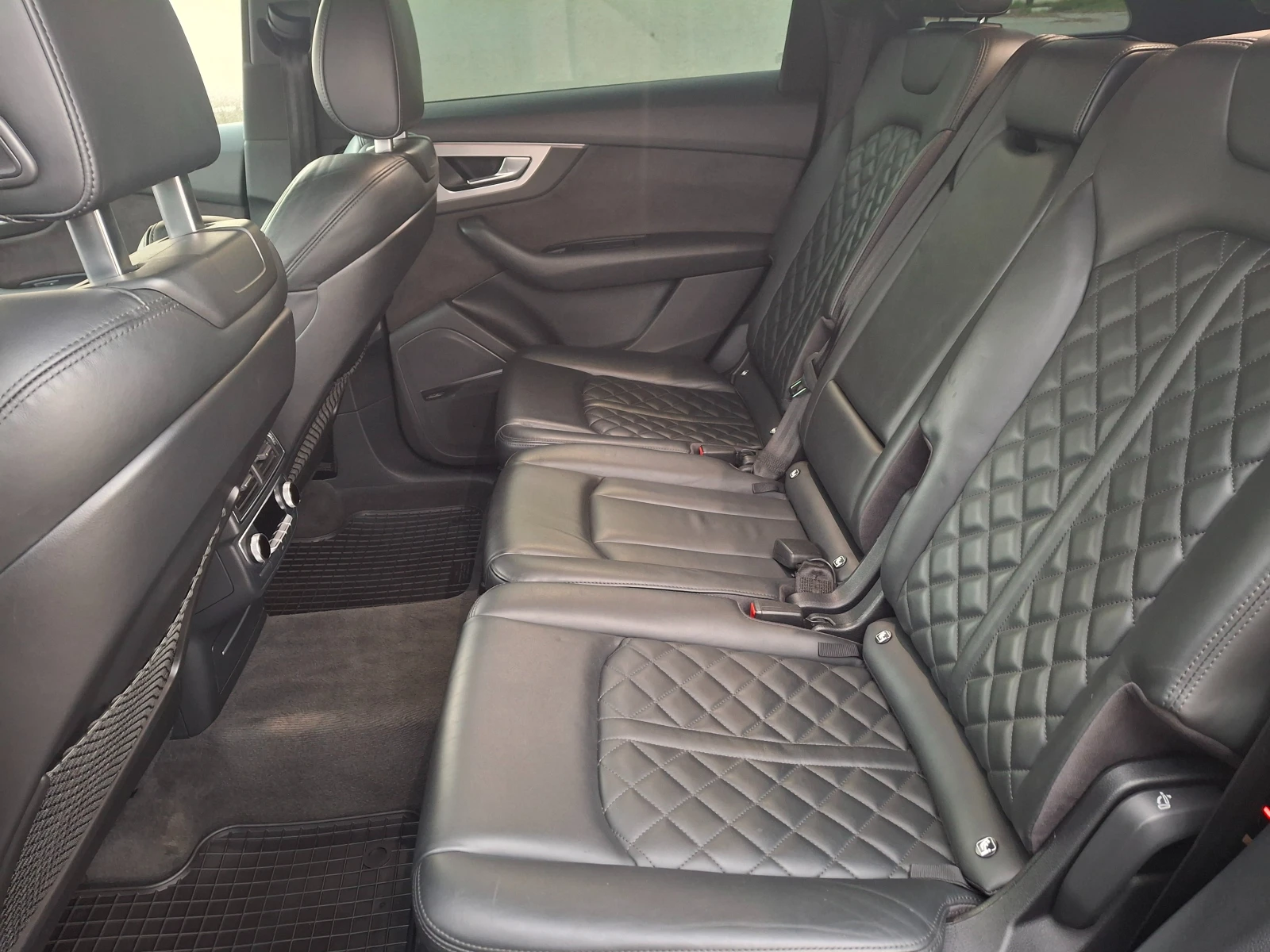 Audi SQ7  - изображение 10