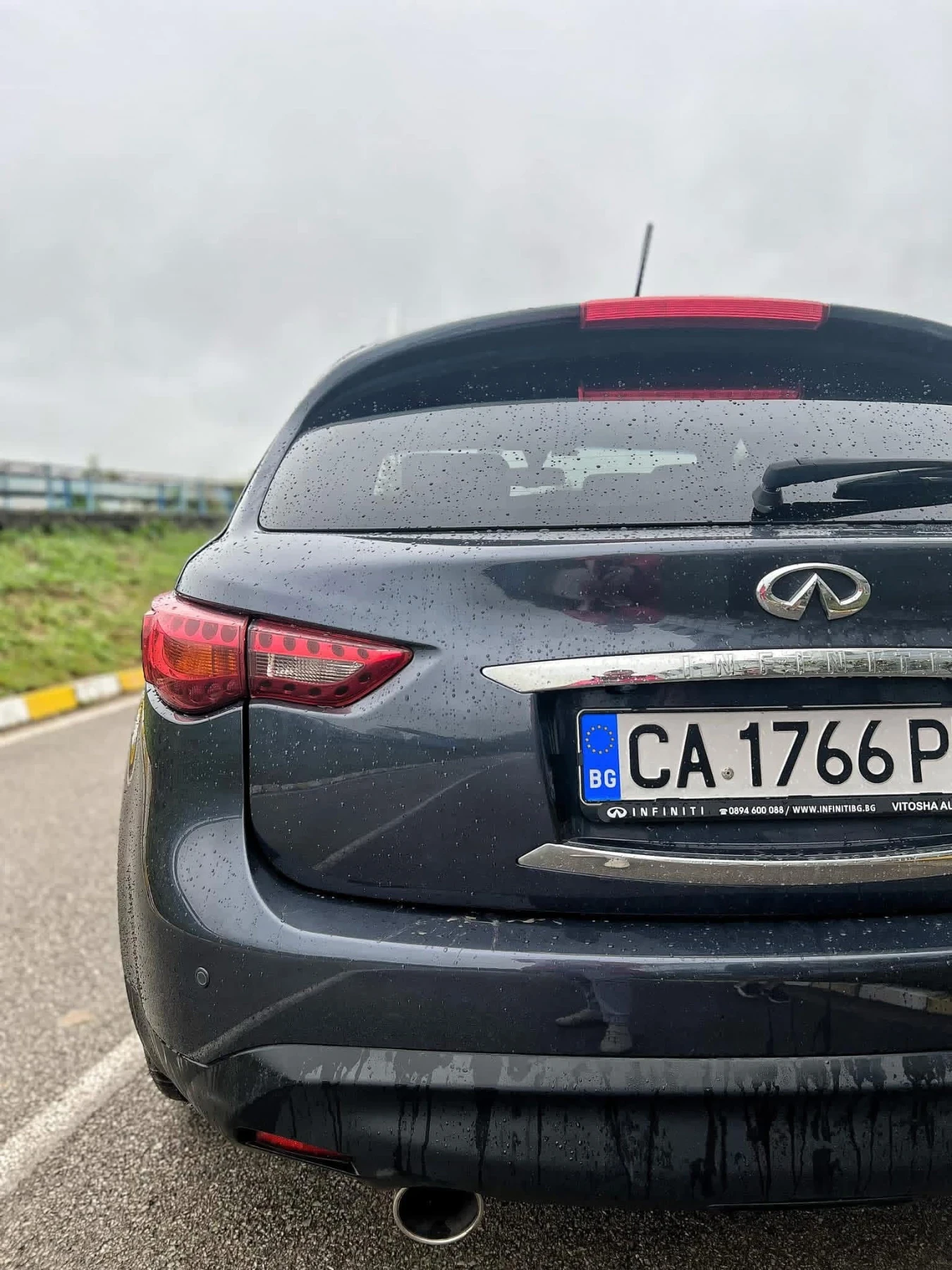 Infiniti Fx 37, снимка 3 - Автомобили и джипове - 53728726