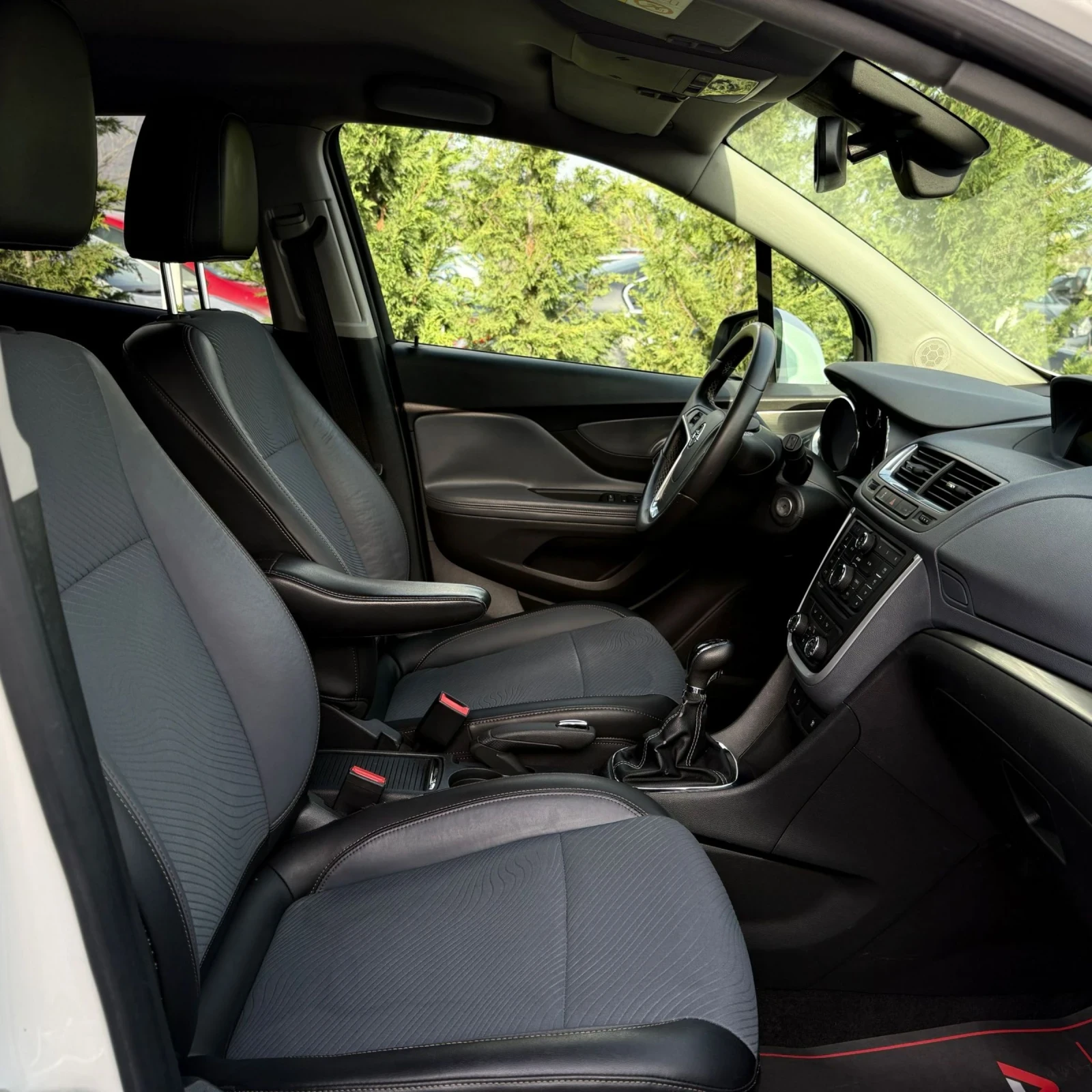Opel Mokka 1.4T-140кс= ФАБРИЧНА ГАЗ= АВТОПИЛОТ= 6ск= EURO 6B, снимка 15 - Автомобили и джипове - 54246097