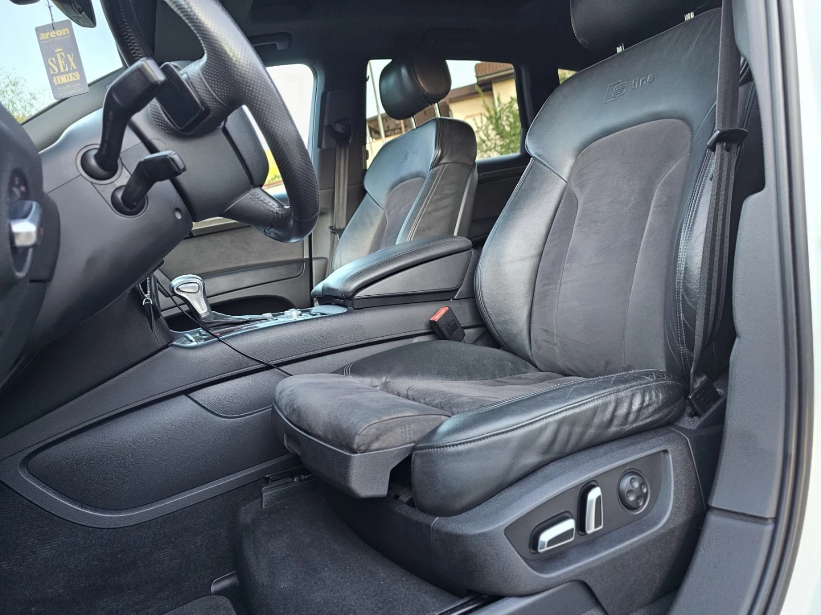 Audi Q7 3.0TDI, снимка 12 - Автомобили и джипове - 54306728