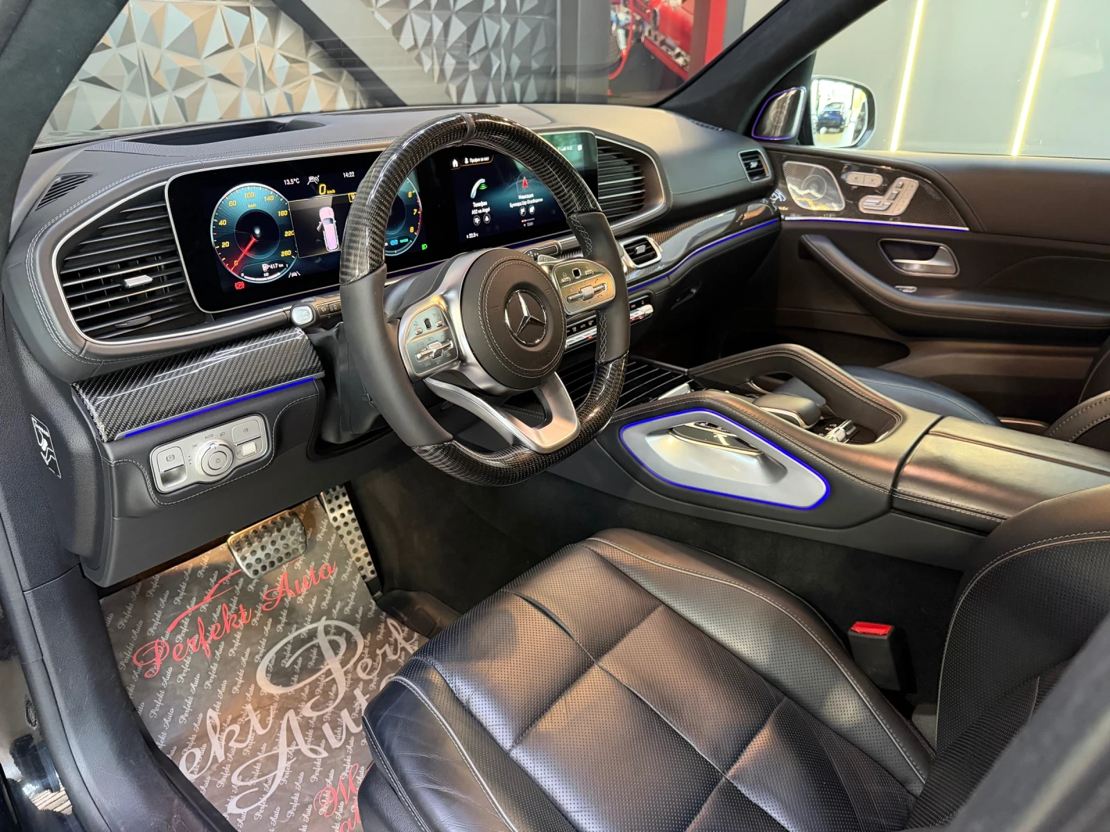 Mercedes-Benz GLS580 AMG 4 MATIC * FULL Екстри* BURMESTER* Панорама* 6+, снимка 9 - Автомобили и джипове - 54345718