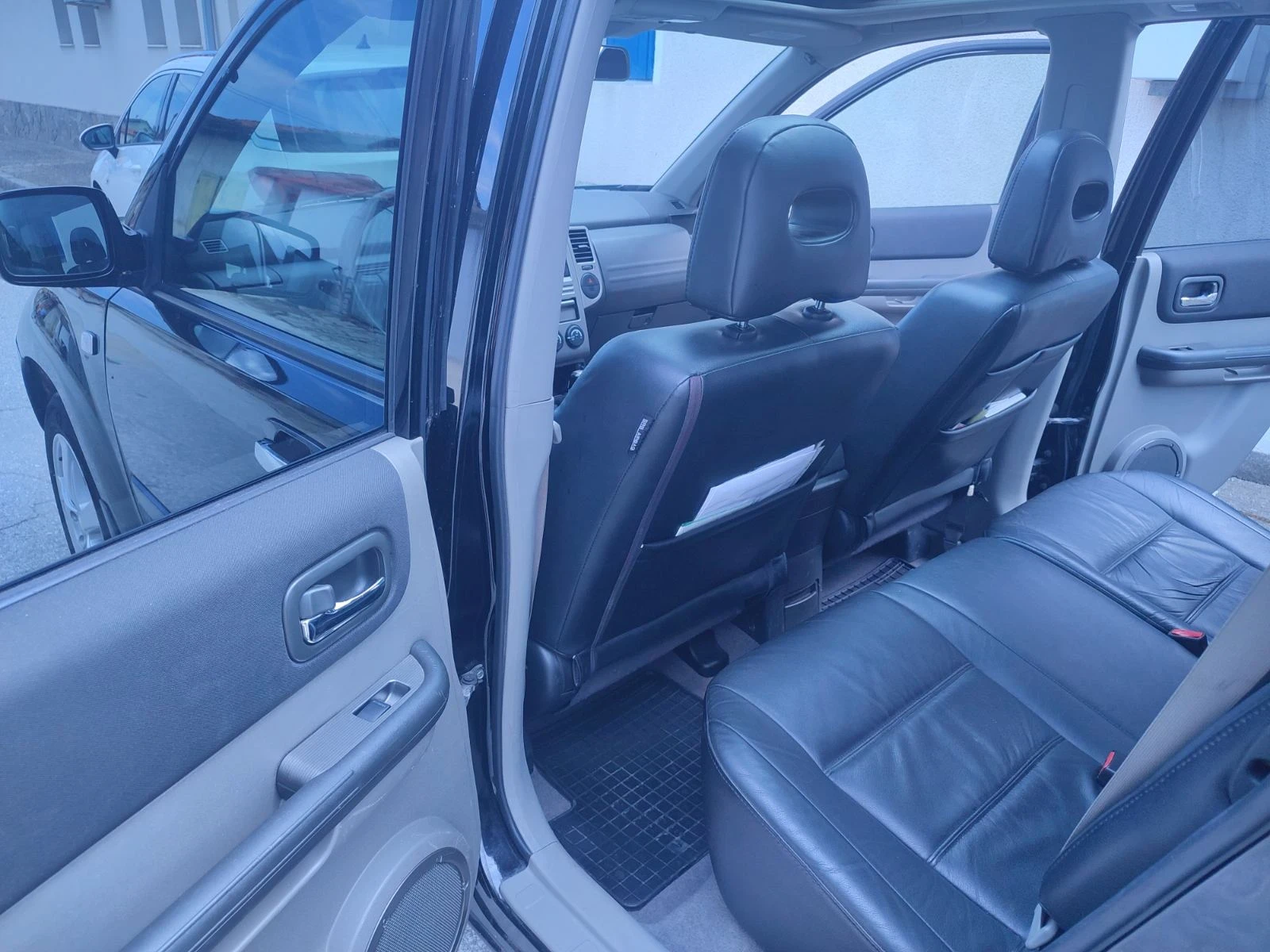 Nissan X-trail 2.2 dCI, снимка 12 - Автомобили и джипове - 55192318