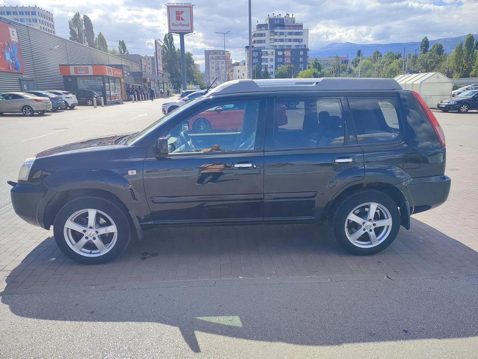 Nissan X-trail 2.2 dCI, снимка 2 - Автомобили и джипове - 56425880