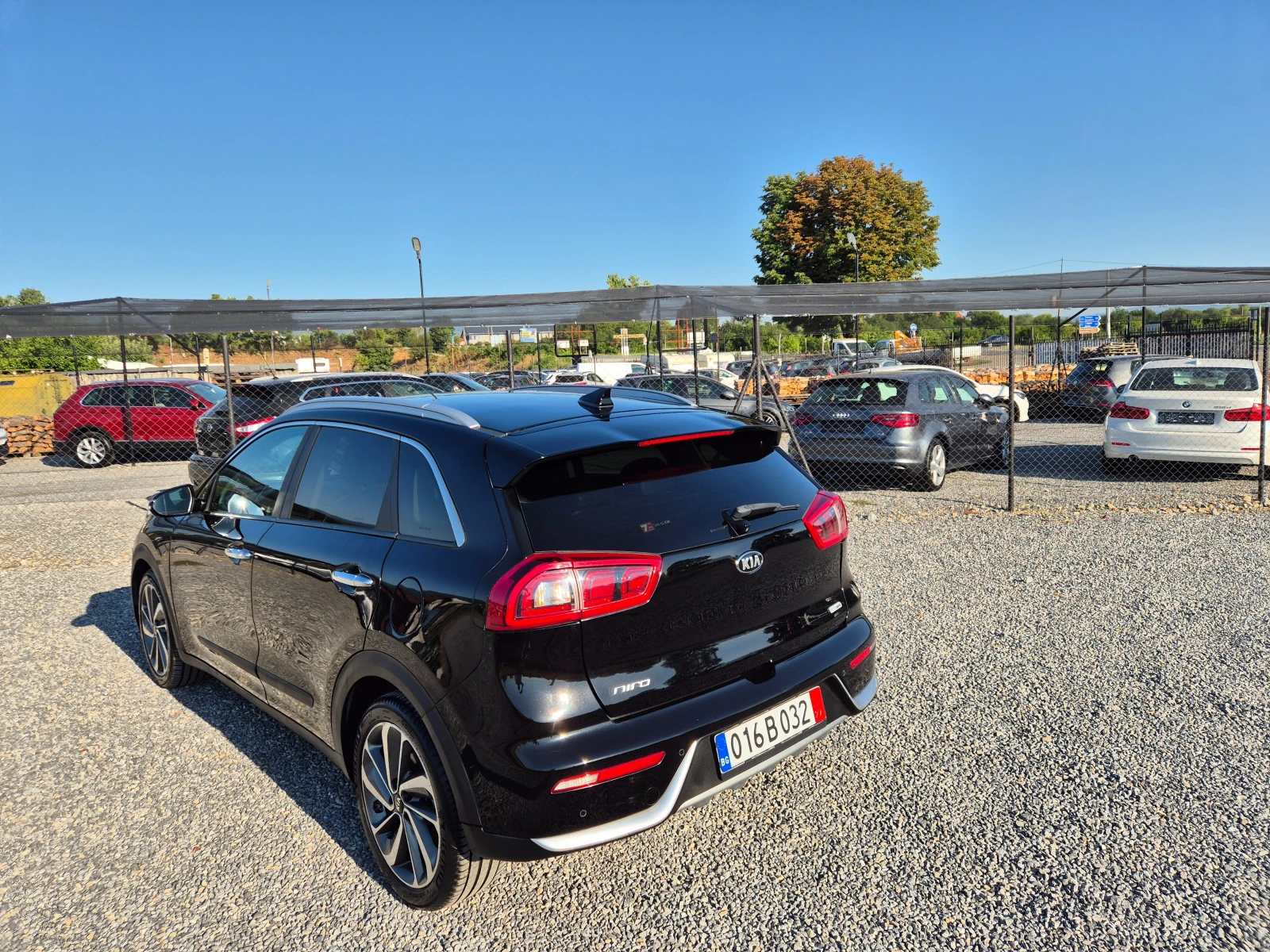 Kia Niro 1.6 EcoHybrit* NAVI* KAMERA* , снимка 6 - Автомобили и джипове - 55556055