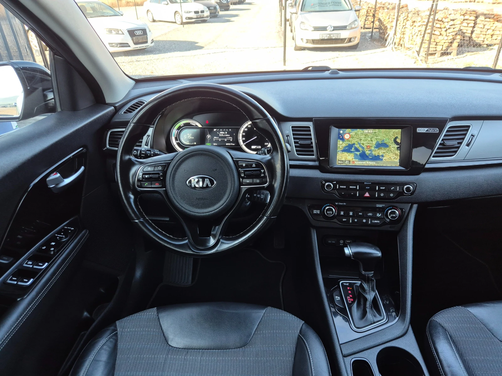 Kia Niro 1.6 EcoHybrit* NAVI* KAMERA* , снимка 13 - Автомобили и джипове - 55556055