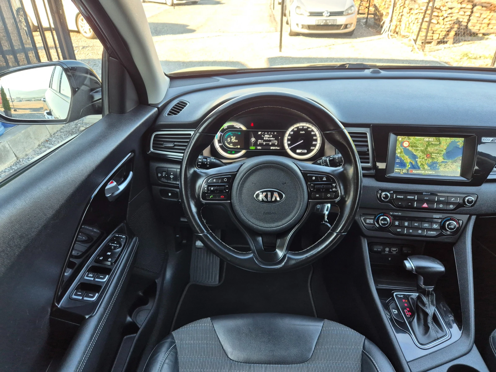 Kia Niro 1.6 EcoHybrit* NAVI* KAMERA* , снимка 14 - Автомобили и джипове - 55556055