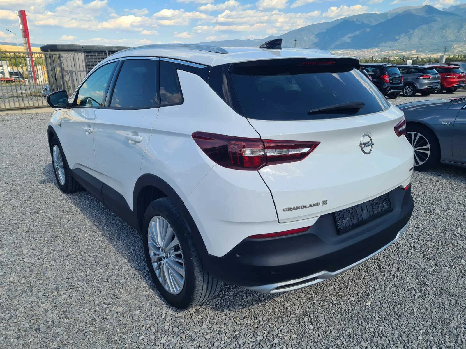 Opel Grandland X  Full extra, Automat, Android.6 turbo diese.120KS , снимка 7 - Автомобили и джипове - 55943896