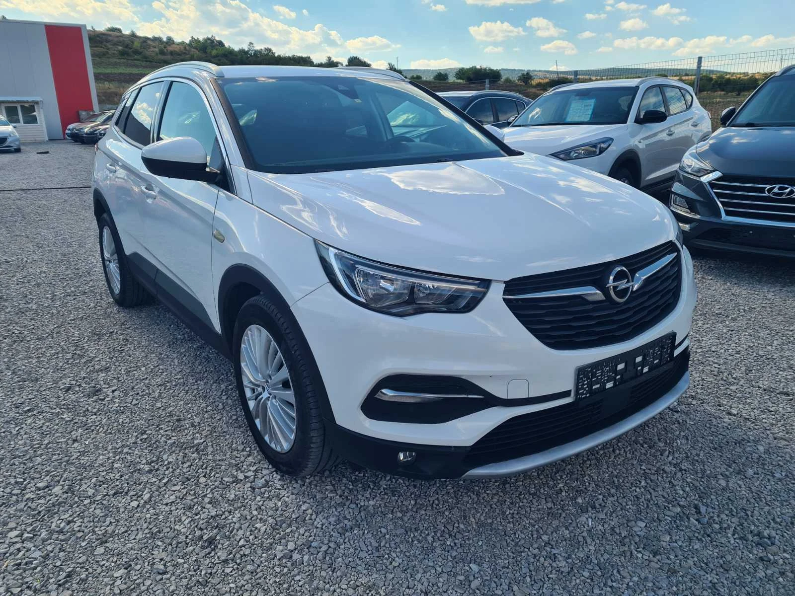 Opel Grandland X  Full extra, Automat, Android.6 turbo diese.120KS , снимка 13 - Автомобили и джипове - 55943896