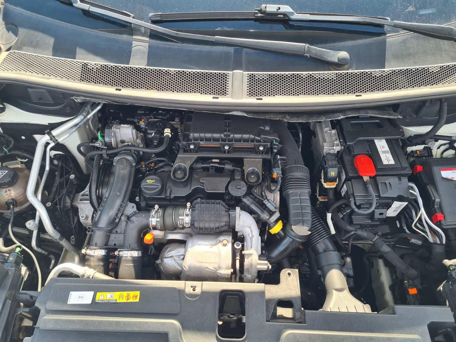Opel Grandland X  Full extra, Automat, Android.6 turbo diese.120KS , снимка 2 - Автомобили и джипове - 55943896