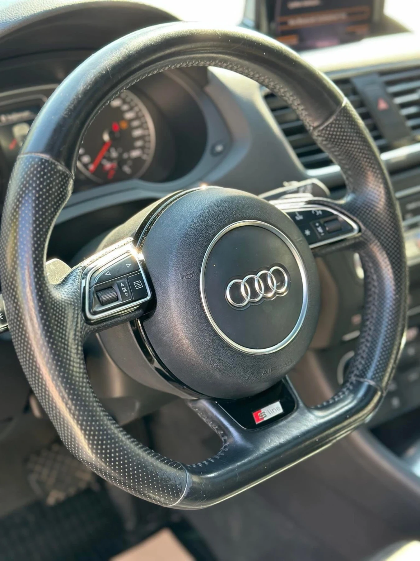 Audi Q3, снимка 6 - Автомобили и джипове - 55977182